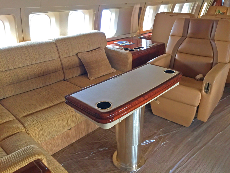 Illustration for article titled Plane Porn - Inside Hyundai's Boeing 737 Business Jet